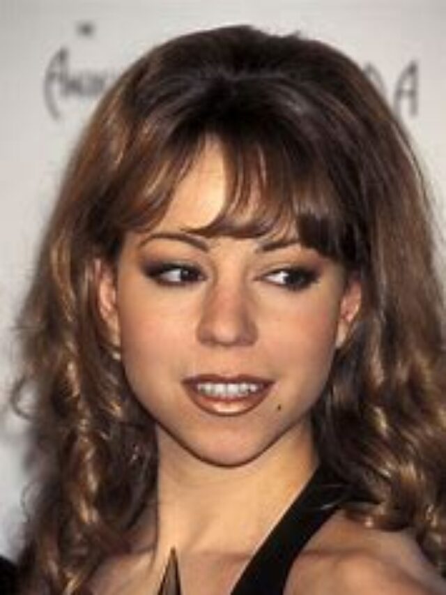 “Rising to the Top: The Success Story of Mariah Carey”